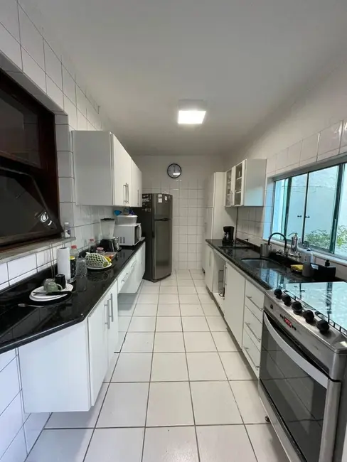 Foto 9 de Sobrado com 3 quartos à venda, 320m2 em Jardim Flórida, Jacarei - SP