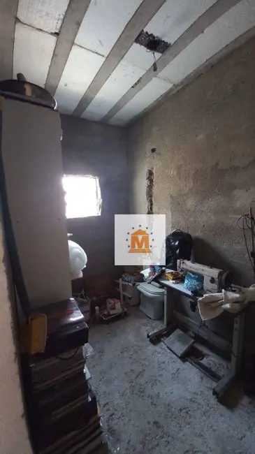 Foto 3 de Casa com 2 quartos à venda, 125m2 em Vila Ita, Jacarei - SP