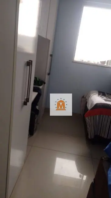 Foto 5 de Casa com 3 quartos à venda, 150m2 em Primeiro de Maio, Jacarei - SP