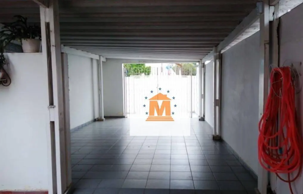 Foto 1 de Casa com 3 quartos à venda, 196m2 em Centro, Jacarei - SP