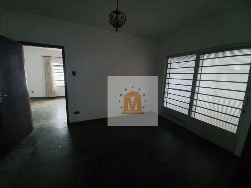 Foto 4 de Casa com 3 quartos à venda, 283m2 em Centro, Jacarei - SP