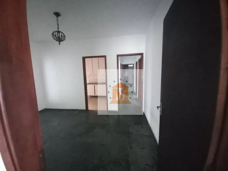Foto 8 de Casa com 3 quartos à venda, 283m2 em Centro, Jacarei - SP