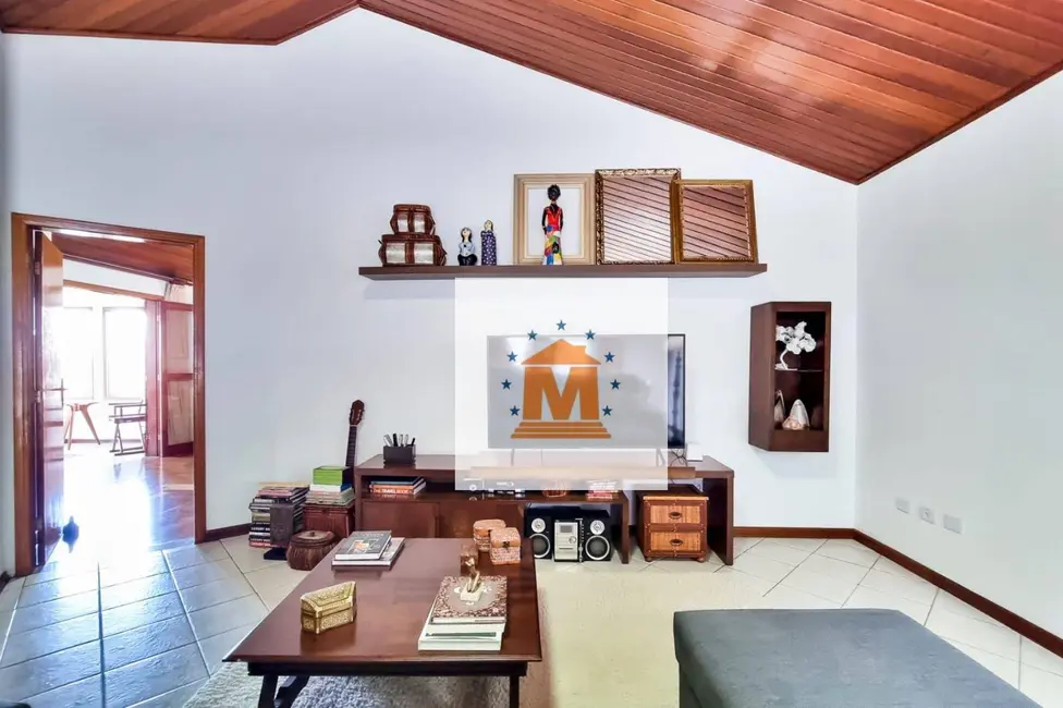 Foto 5 de Sobrado com 3 quartos à venda, 350m2 em Jacarei - SP