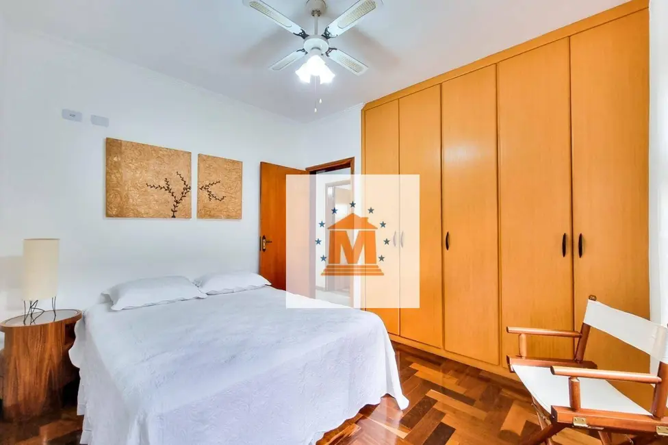 Foto 2 de Sobrado com 3 quartos à venda, 350m2 em Jacarei - SP