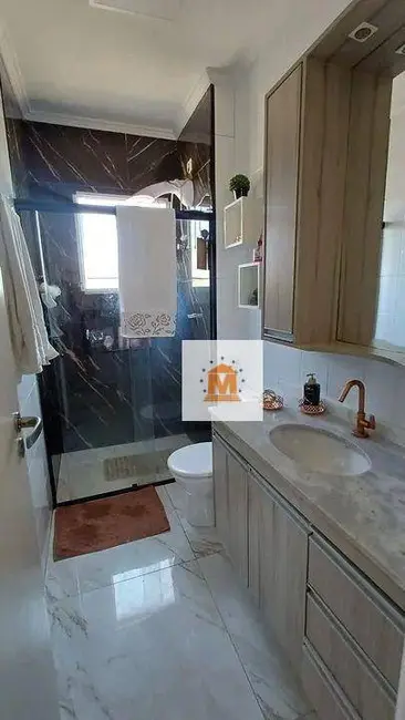 Foto 8 de Casa de Condomínio com 3 quartos à venda, 250m2 em Jacarei - SP