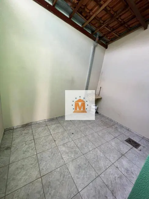 Foto 5 de Sobrado com 2 quartos à venda, 100m2 em Jardim Maria Amélia, Jacarei - SP