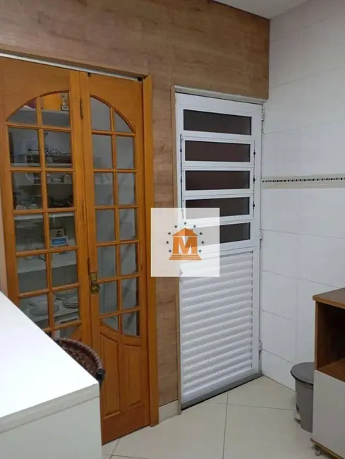 Foto 7 de Sobrado com 3 quartos à venda, 300m2 em Jardim Terras de Santa Helena, Jacarei - SP