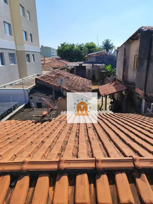 Foto 4 de Casa com 2 quartos à venda, 116m2 em Jardim das Indústrias, Jacarei - SP