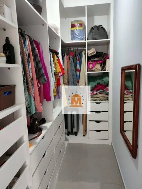 Foto 6 de Casa com 3 quartos à venda, 250m2 em Jacarei - SP