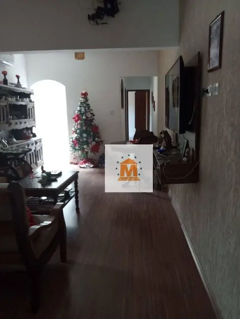 Foto 7 de Casa com 2 quartos à venda, 150m2 em Jardim Nova Esperança, Jacarei - SP