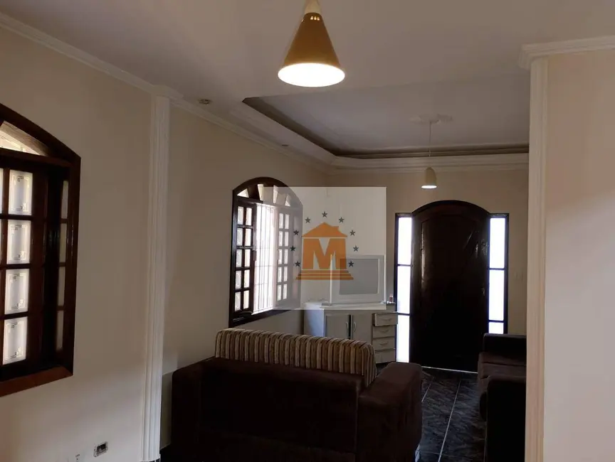 Sobrado com 3 quartos à venda, 280m2 em Jardim das Oliveiras, Jacarei - SP - imagem 2 Foto 2 de Sobrado com 3 quartos à venda, 280m2 em Jardim das Oliveiras, Jacarei - SP