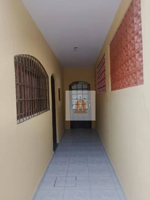 Sobrado com 3 quartos à venda, 280m2 em Jardim das Oliveiras, Jacarei - SP - imagem 5 Foto 5 de Sobrado com 3 quartos à venda, 280m2 em Jardim das Oliveiras, Jacarei - SP