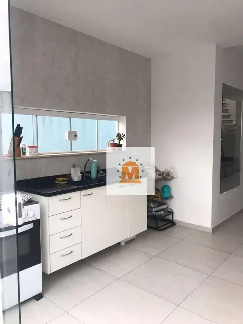 Foto 1 de Sobrado com 2 quartos à venda, 154m2 em Jacarei - SP