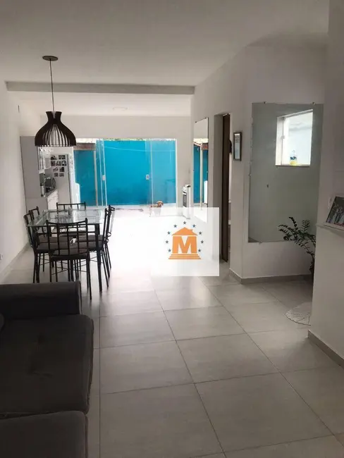 Foto 2 de Sobrado com 2 quartos à venda, 154m2 em Jacarei - SP