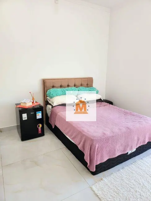 Foto 9 de Sobrado com 3 quartos à venda, 212m2 em Jardim Jacinto, Jacarei - SP