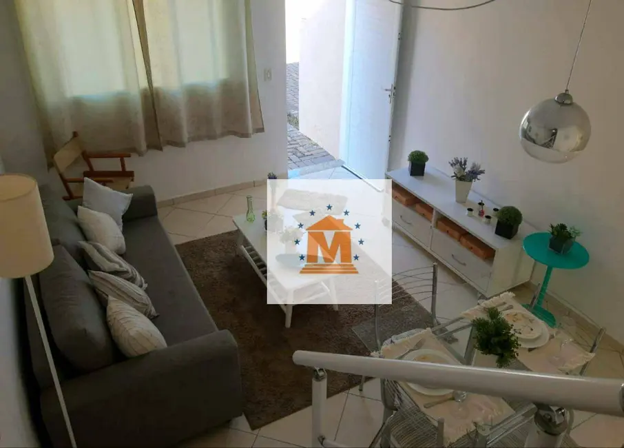 Foto 1 de Sobrado com 2 quartos à venda, 100m2 em Jardim Jacinto, Jacarei - SP