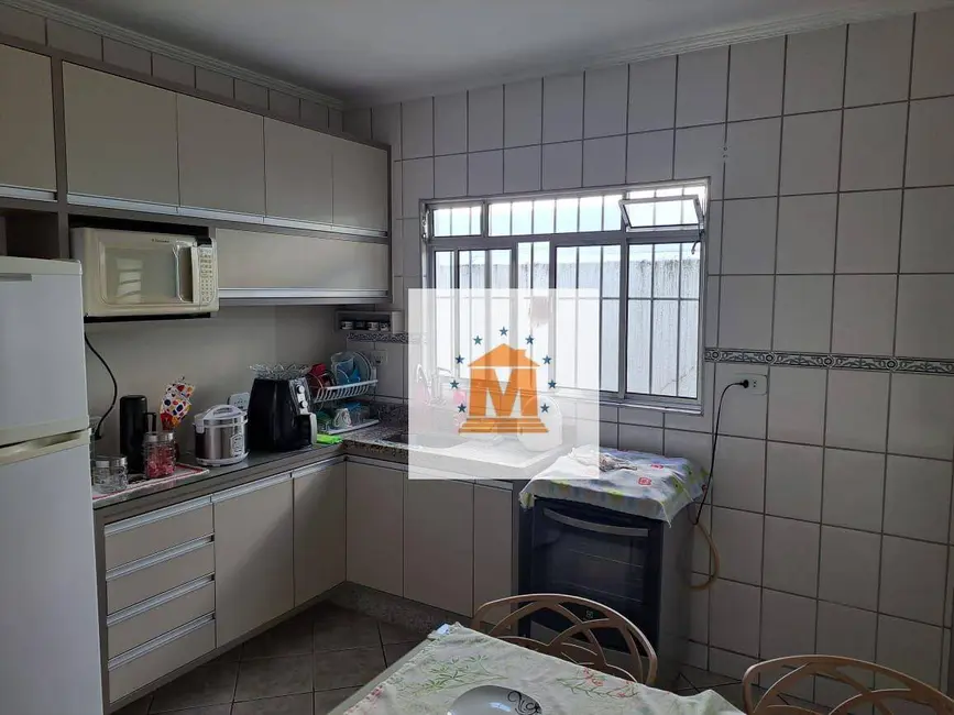 Foto 3 de Casa com 2 quartos à venda, 148m2 em Parque Itamarati, Jacarei - SP