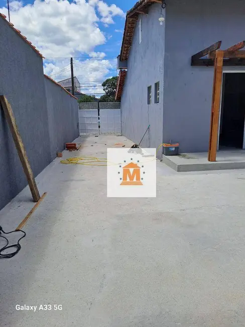 Sala Comercial à venda, 250m2 em Jardim Emília, Jacarei - SP - imagem 2 Foto 2 de Sala Comercial à venda, 250m2 em Jardim Emília, Jacarei - SP