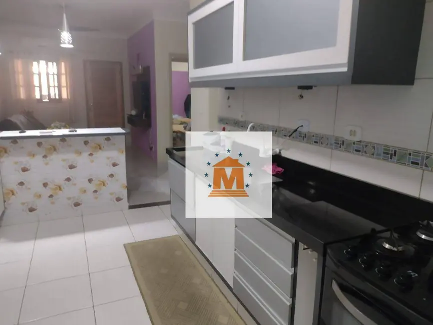 Foto 2 de Casa com 2 quartos à venda, 125m2 em Conjunto Habitacional Marinho, Jacarei - SP