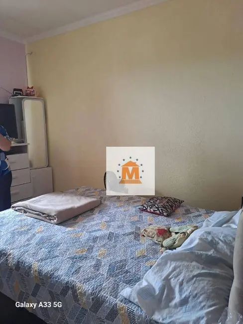 Foto 9 de Casa com 2 quartos à venda, 150m2 em Jardim das Indústrias, Jacarei - SP