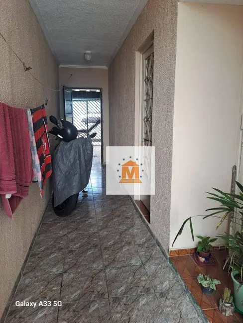 Foto 2 de Casa com 2 quartos à venda, 150m2 em Jardim das Indústrias, Jacarei - SP