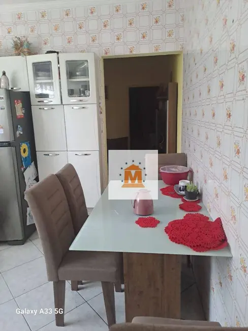 Foto 7 de Casa com 2 quartos à venda, 150m2 em Jardim das Indústrias, Jacarei - SP