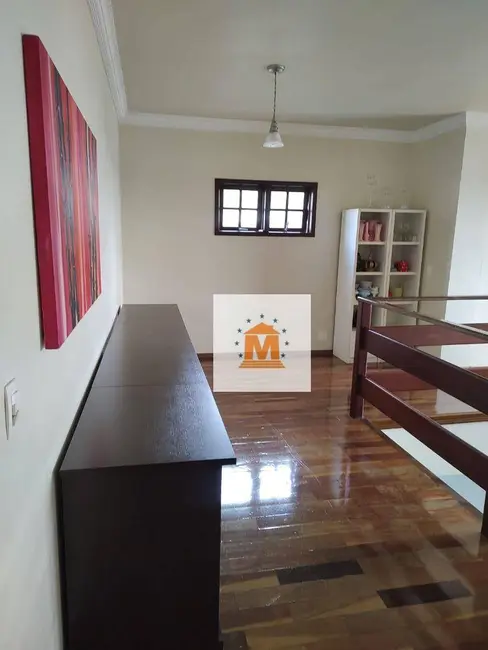 Sobrado com 3 quartos à venda, 178m2 em Jacarei - SP - imagem 7 Foto 7 de Sobrado com 3 quartos à venda, 178m2 em Jacarei - SP