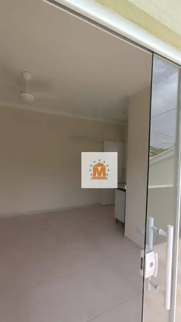 Foto 3 de Casa com 2 quartos à venda, 175m2 em Jacarei - SP