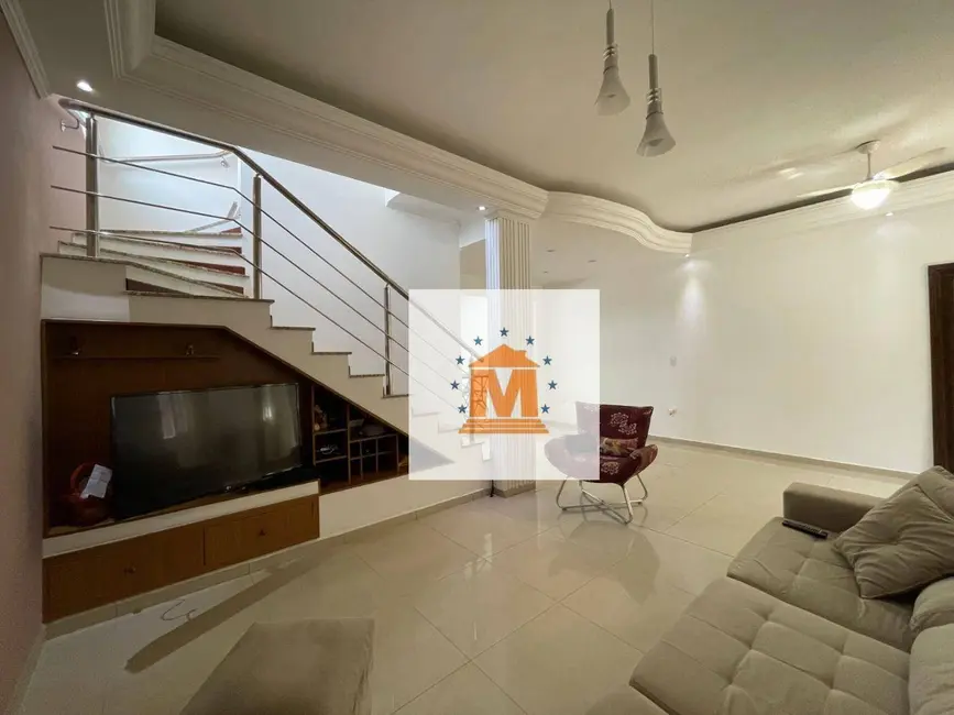 Sobrado com 3 quartos à venda, 250m2 em Jacarei - SP - imagem 5 Foto 5 de Sobrado com 3 quartos à venda, 250m2 em Jacarei - SP