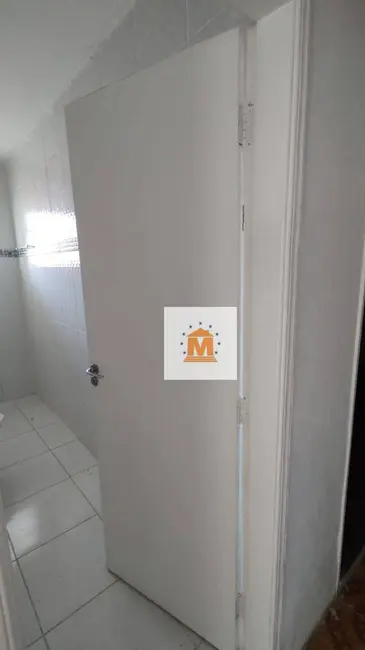 Foto 2 de Casa com 2 quartos à venda, 150m2 em Parque Santo Antônio, Jacarei - SP