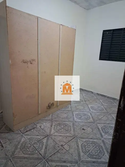 Foto 3 de Casa com 2 quartos à venda, 125m2 em Jardim Santa Marina, Jacarei - SP