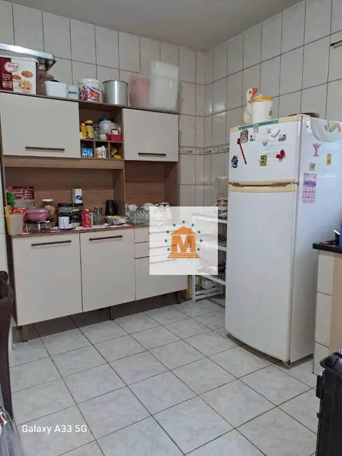 Foto 8 de Casa com 2 quartos à venda, 175m2 em Jardim das Oliveiras, Jacarei - SP