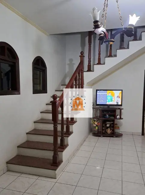 Foto 4 de Sobrado com 2 quartos à venda, 127m2 em Jardim Esper, Jacarei - SP