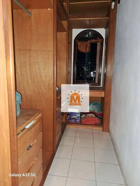 Foto 5 de Sobrado com 2 quartos à venda, 127m2 em Jardim Esper, Jacarei - SP