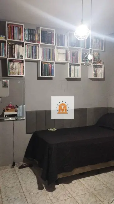 Foto 8 de Casa com 2 quartos à venda, 134m2 em Jardim do Portal, Jacarei - SP