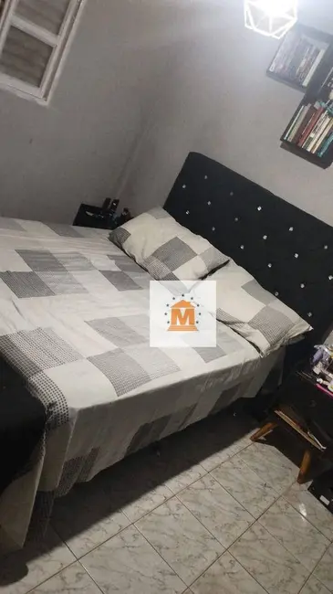 Foto 3 de Casa com 2 quartos à venda, 134m2 em Jardim do Portal, Jacarei - SP