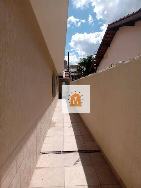 Foto 9 de Casa com 3 quartos à venda em São João, Jacarei - SP