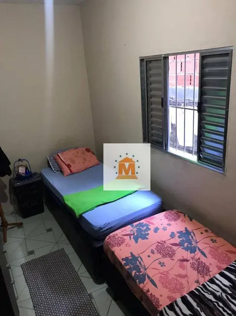 Foto 2 de Casa com 1 quarto à venda, 150m2 em Cidade Salvador, Jacarei - SP