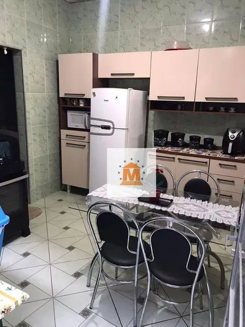Foto 1 de Casa com 1 quarto à venda, 150m2 em Cidade Salvador, Jacarei - SP