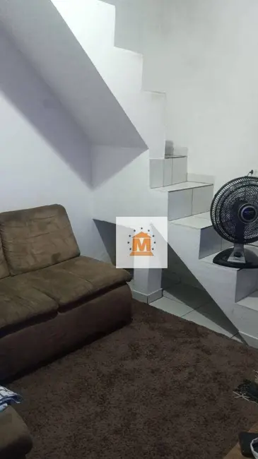 Foto 3 de Sobrado com 3 quartos à venda, 153m2 em Jardim Bela Vista, Jacarei - SP