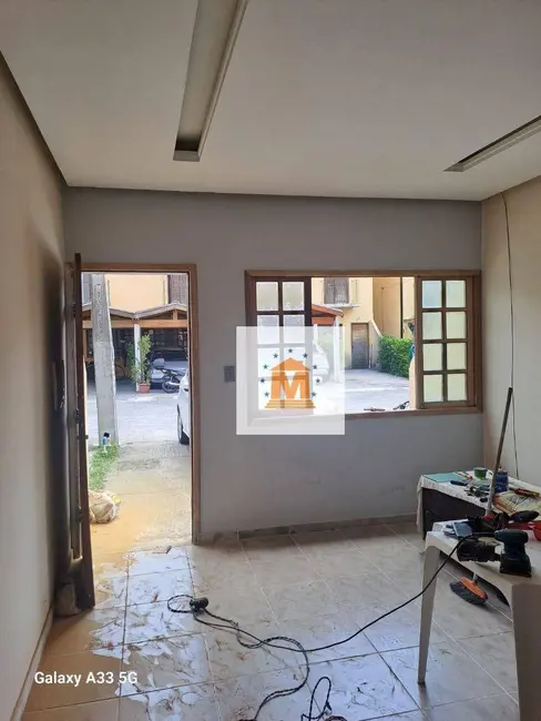 Foto 1 de Sobrado com 2 quartos à venda, 107m2 em Jardim Jacinto, Jacarei - SP