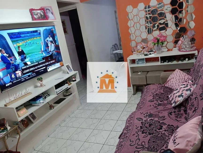 Foto 4 de Casa de Condomínio com 2 quartos à venda, 55m2 em Parque Santo Antônio, Jacarei - SP