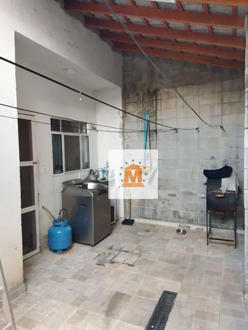 Casa de Condomínio com 2 quartos à venda, 142m2 em Jardim Coleginho, Jacarei - SP - imagem 4 Foto 4 de Casa de Condomínio com 2 quartos à venda, 142m2 em Jardim Coleginho, Jacarei - SP