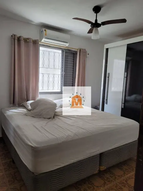 Foto 2 de Casa com 4 quartos à venda em Sao Jose Dos Campos - SP