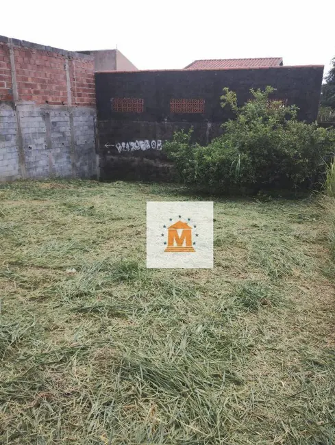 Foto 1 de Terreno / Lote à venda, 250m2 em Jacarei - SP