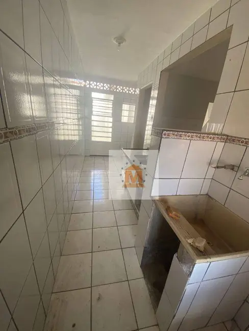 Foto 1 de Casa com 2 quartos à venda, 175m2 em Jardim das Indústrias, Jacarei - SP