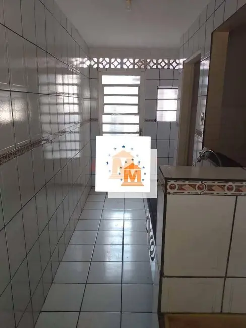 Foto 4 de Casa com 2 quartos à venda, 125m2 em Jardim das Indústrias, Jacarei - SP