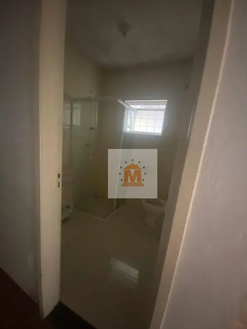 Foto 9 de Casa com 2 quartos à venda, 175m2 em Jardim das Indústrias, Jacarei - SP