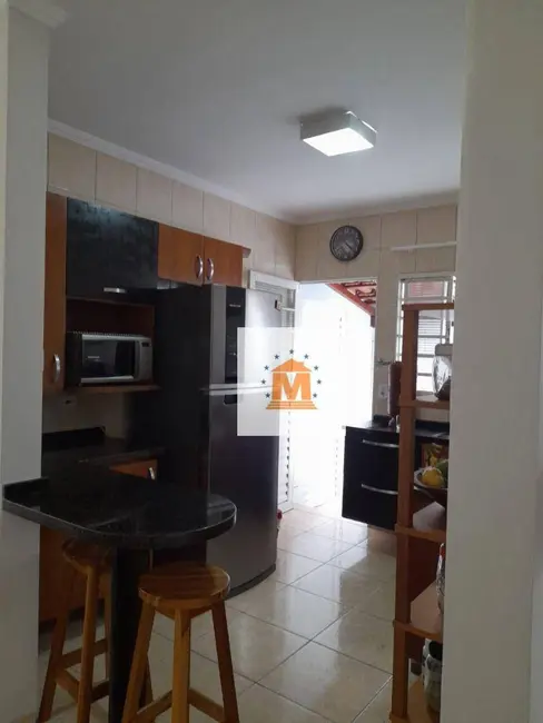 Foto 6 de Casa de Condomínio com 2 quartos à venda, 130m2 em Jardim Maria Amélia, Jacarei - SP