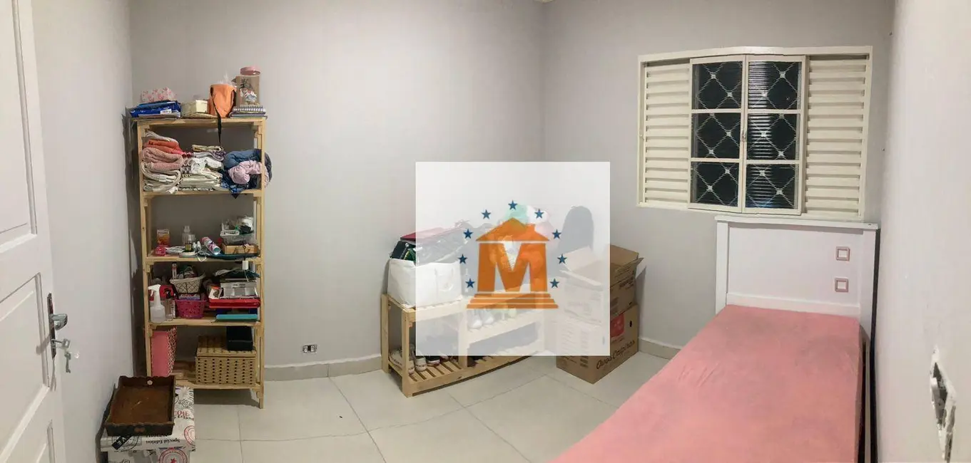 Sobrado com 3 quartos à venda, 215m2 em Jardim Santa Maria, Jacarei - SP - imagem 8 Foto 8 de Sobrado com 3 quartos à venda, 215m2 em Jardim Santa Maria, Jacarei - SP